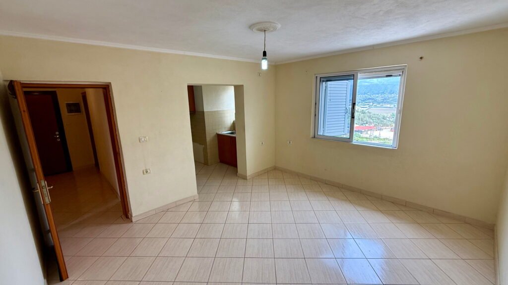 Apartment for sale in Metoq Saranda with mountain and valley view