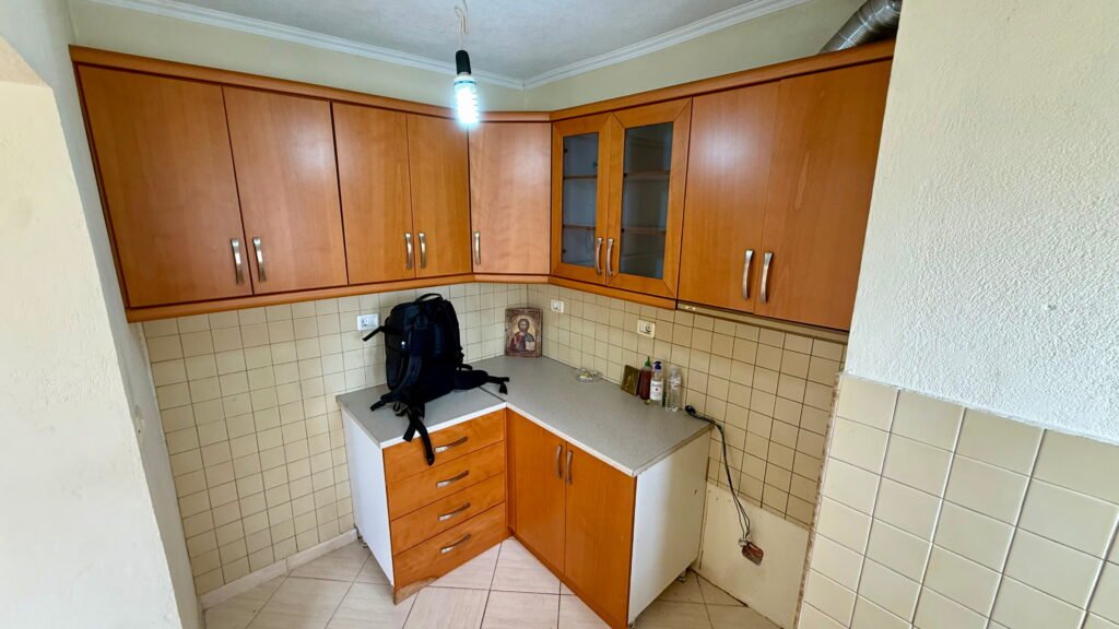 Apartment for sale in Metoq Saranda with mountain and valley view