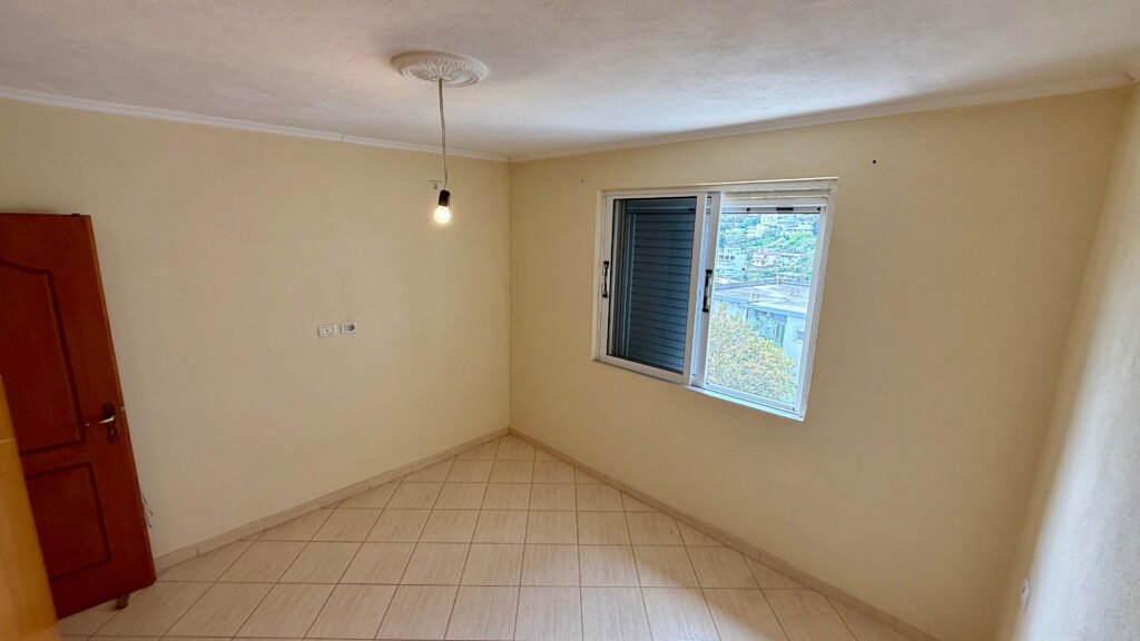 Apartment for sale in Metoq Saranda with mountain and valley view