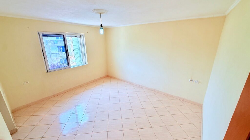 Apartment for sale in Metoq Saranda with mountain and valley view