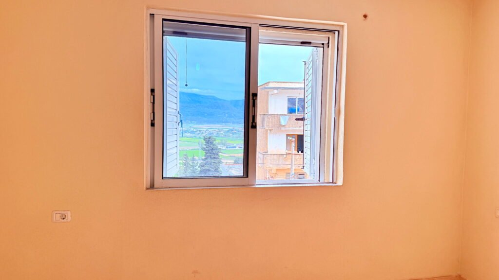 Apartment for sale in Metoq Saranda with mountain and valley view